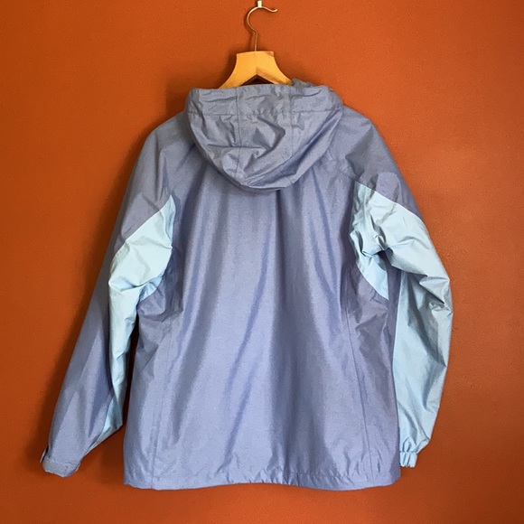 LIKE NEW! Gander Mountain Raincoat - Picture 12 of 15